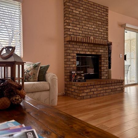 Golden Saddle Suite With Tv And Private Bathroom Hemet Exterior foto