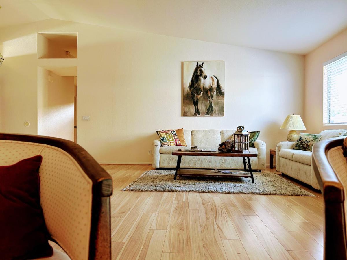 Golden Saddle Suite With Tv And Private Bathroom Hemet Exterior foto